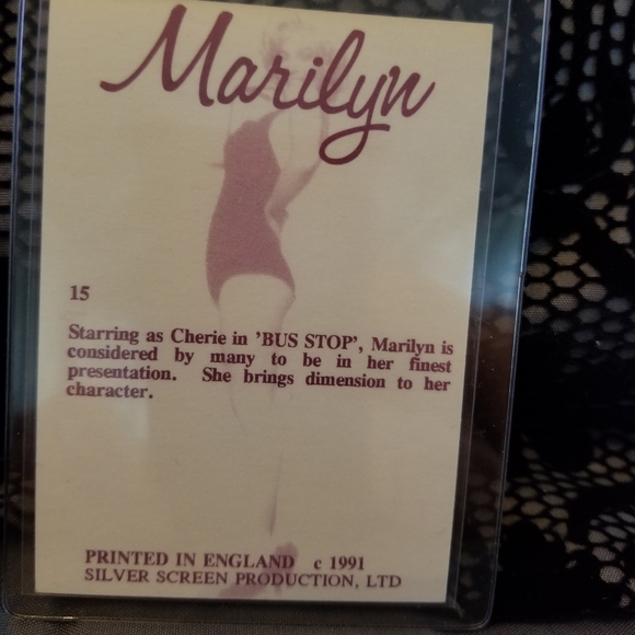 Marilyn Monroe collector cards - Picture 5 of 9